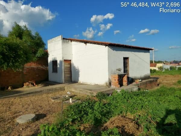 RUA 01, N. 10, LT 9 QD B, FLORIANO