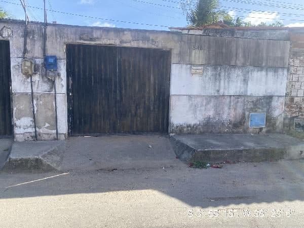 RUA A, N. 84-B, LT 09, QD B, AQUIRAZ