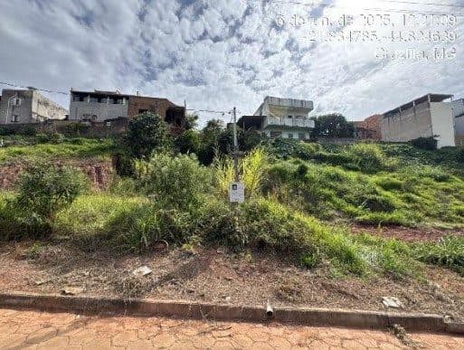 RUA CONEGO SEBASTIAO PEREIRA ARANTES, N. 02, LT 01, CRUZILIA