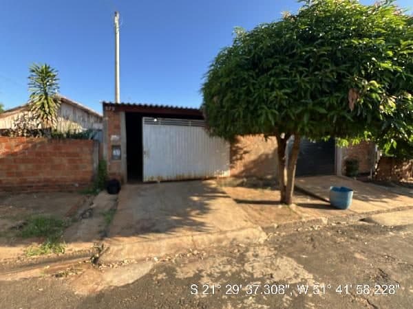 RUA IGUAÇU, N. 571, LT 03 QD 130, OURO VERDE