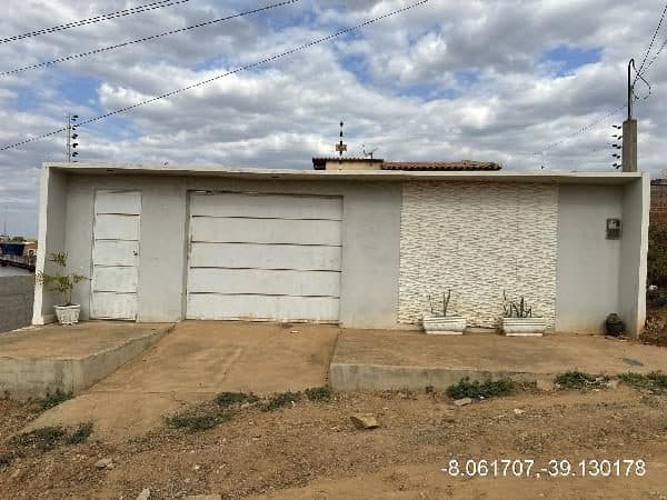 RUA PROJETADA 43, N. 76, QD 72 LT 07, SALGUEIRO