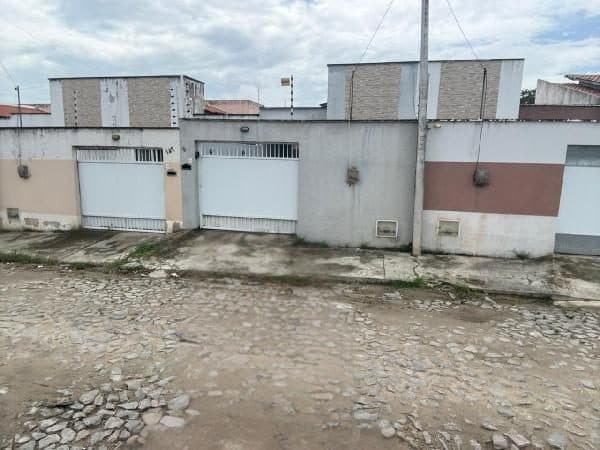RUA BEIJA FLOR, N. 153, LT 04 QD 01, ITAITINGA