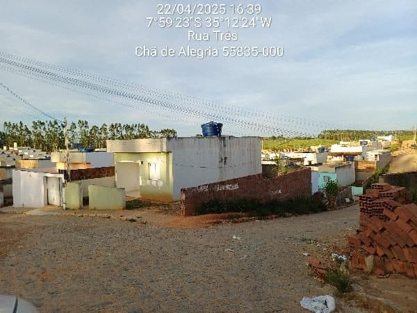 RUA PROJETADA R3, N. SN, LT 28, QD D, CHA DE ALEGRIA