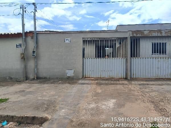 RUA 84, N. SN, QD 251, LT 15-B, SANTO ANTONIO DO DESCOBERTO