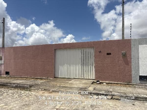 RUA BABAÇU, N. 26, LT 04 QD 09, EXTREMOZ