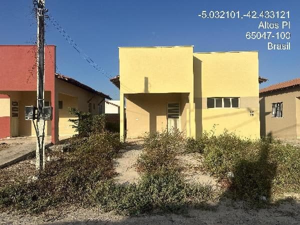 RUA XVII, N. 75, LT 27, QD F, ALTOS