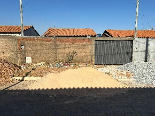 RUA V, N. SN, LT 17, QD 25, COCALZINHO DE GOIAS