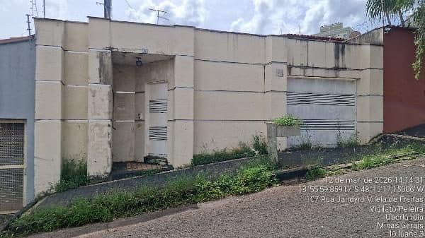 RUA JANDYRO VILELA DE FREITAS, N. 96, LT 2-B, QD 44, UBERLANDIA