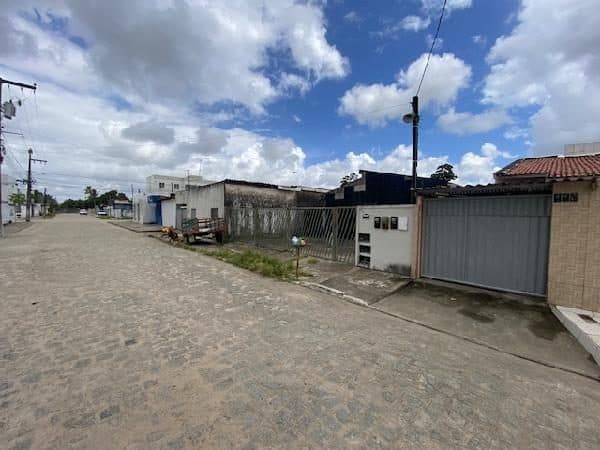 RUA CAPITÃO TOMAZ PANTA, N. 82, LT 16 QD 24, SANTA RITA