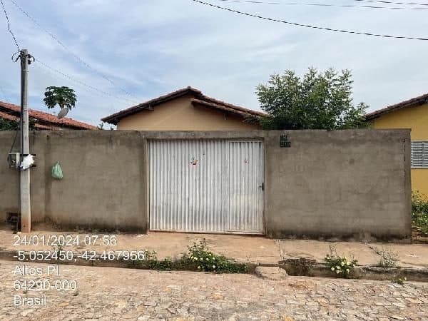 RUA XIV, N. 285, LT 10 QD G, ALTOS