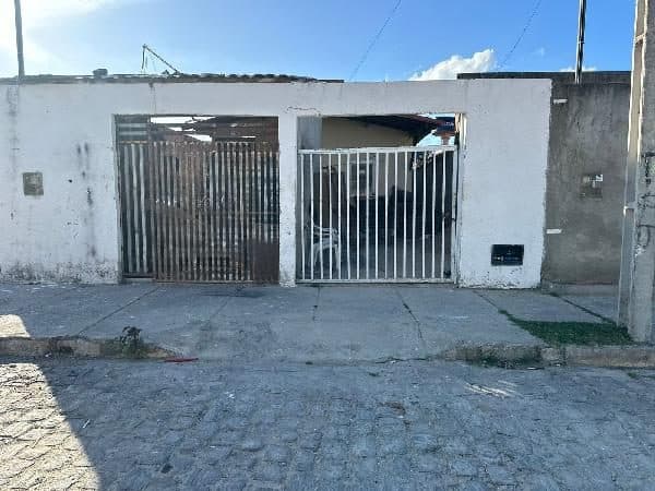 RUA TENENTE JOSE PESSOA DE VASCONCELOS, N. 282, LT 29 QD C, CAMPINA GRANDE