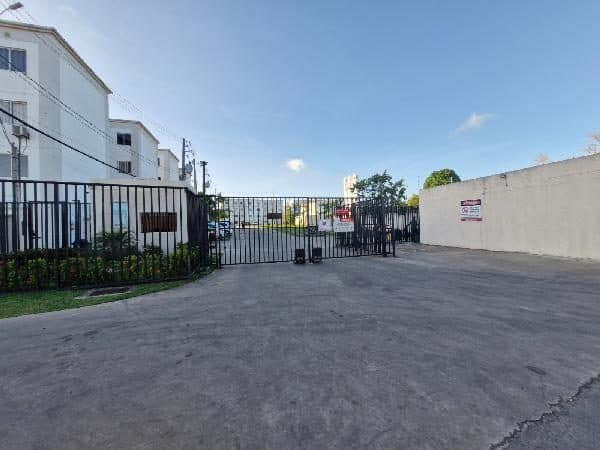 RUA LAGOA BRANCA, N. S/N, Apto 201, BL 15 LT C, CAMACARI