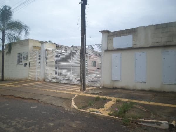 RUA 5, N. SN, CS 02, QD 44, LT 13A, LUZIANIA