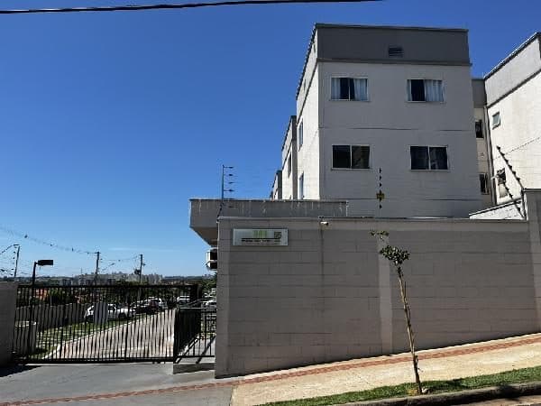 RUA ELZIRA BITTENCOURT GUIDES, N. 55, Apto 404, BL 01 BOX 15, LONDRINA