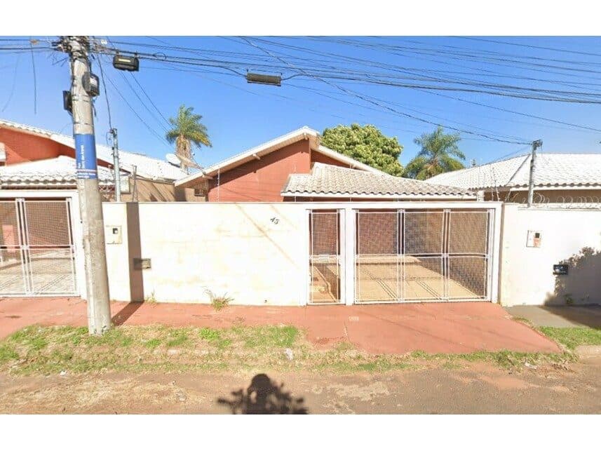 Rua Serra das Araras, 43 - Casa 2 - Condomínio Residencial Solar dos Curiós - Conjunto Habitacional Jardim Talismã - Campo Grande / MS, Campo Grande