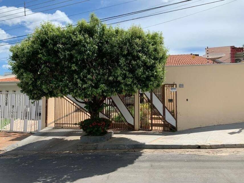 Rua Palermo, 25 - Jardim Itália - Cuiabá / MT, Cuiabá