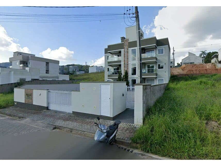 Rua Lótus, 75 - Apartamento n° 101, localizado no andar térreo, Residencial Nápoles, com direito a vaga de garagem nº 5 - Limeira - Brusque / SC, Brusque